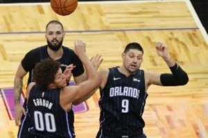 体育赛事-富尼耶回复武切维奇调侃：兄弟 我知道你在乐透区打得已经厌倦了