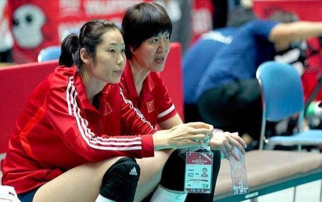 中国女排该坚持高大化，郎平带队拿3次世界冠军，赵勇有1米9主攻