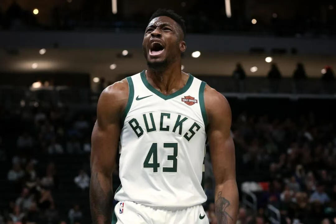 华会直播-确定！场均2.4分+跟腱撕裂，这都能签约，妥妥NBA最强关系户啊