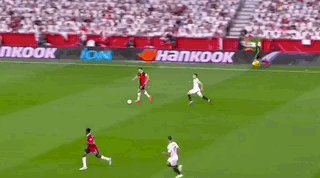 篮球直播-【欧联杯】曼联送大礼，安-奈西里双响，塞维3比0