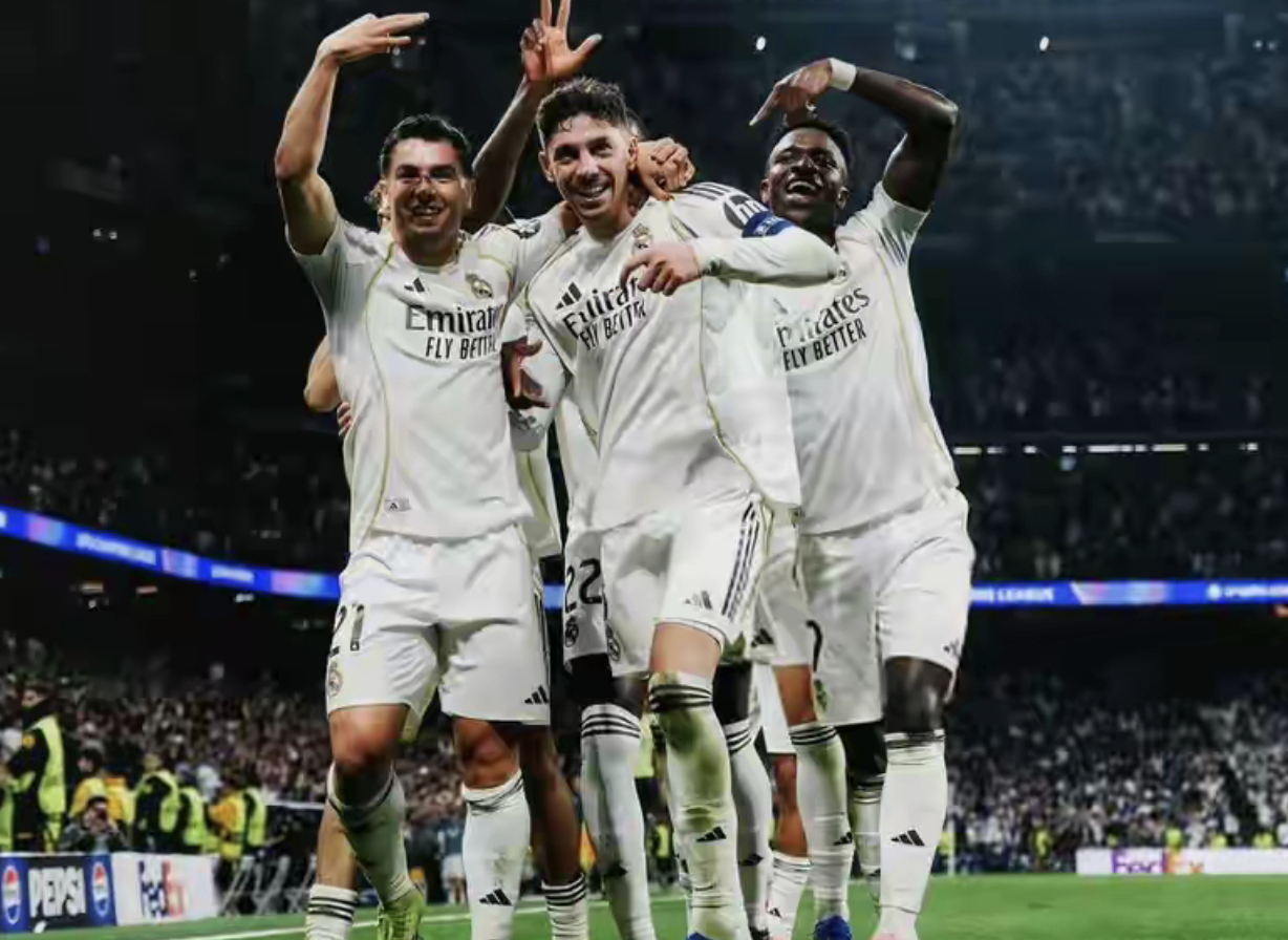 篮球直播-15冠王装死？残阵皇马狂虐13亿欧曼城 亨利:我穿上这球衣能长头发